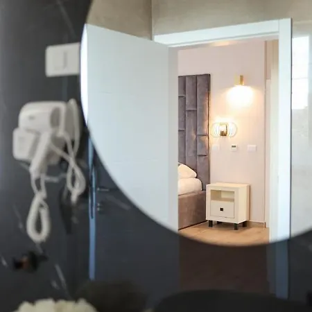 Castello Exclusive With Breakfast - By Ta Leut Agency Affittacamere 4*