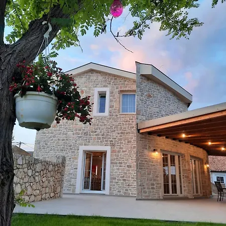 Castello Exclusive With Breakfast - By Ta Leut Agency Privlaka (Zadar)