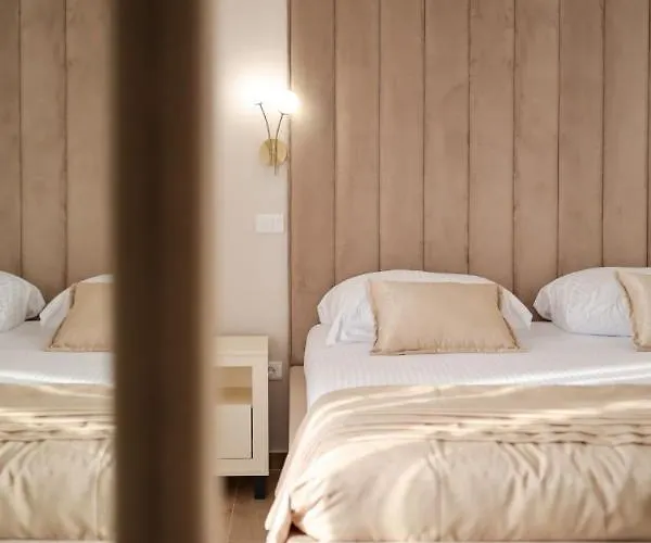 Castello Exclusive With Breakfast - By Ta Leut Agency Konukevi